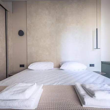 Laki * ניאה פלאגיה