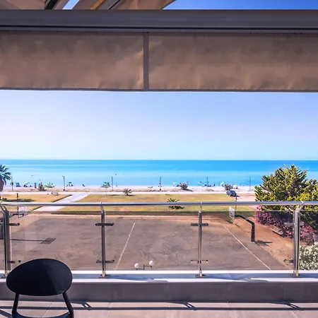 Laki ניאה פלאגיה