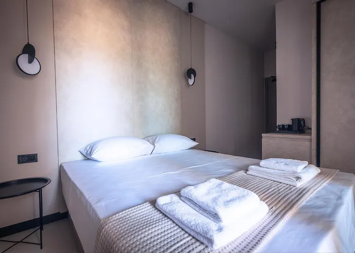 Laki Otel *