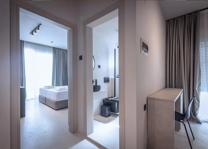 Otel Laki