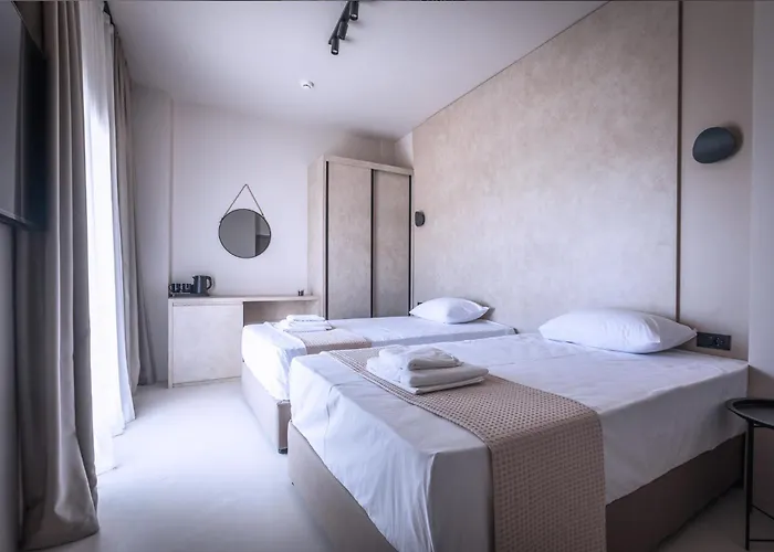 Otel Laki Nea Plagia