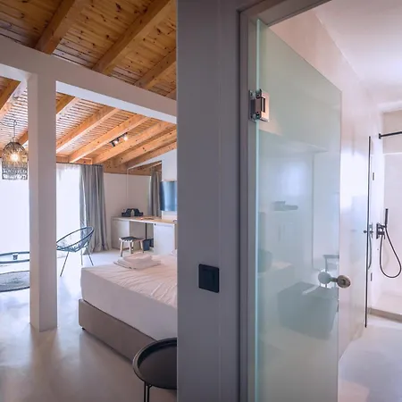 Laki Hotel Nea Plagia