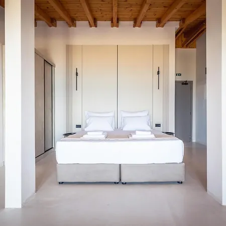 Laki Hotel Nea Plagia