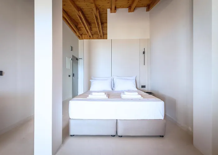Hotel Laki *