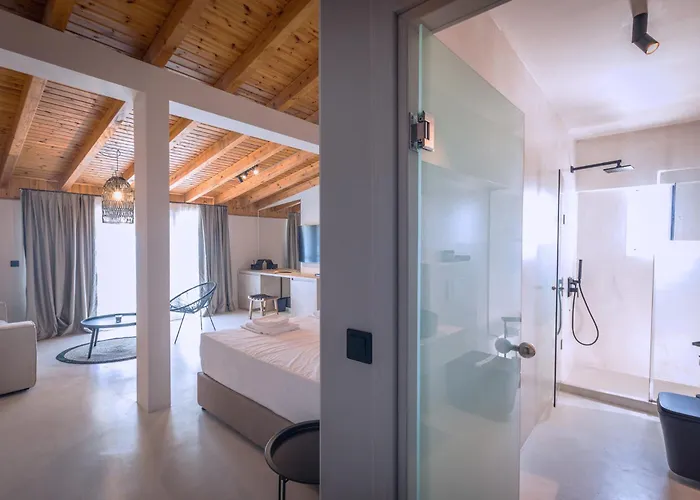 Laki Hotel Nea Plagia